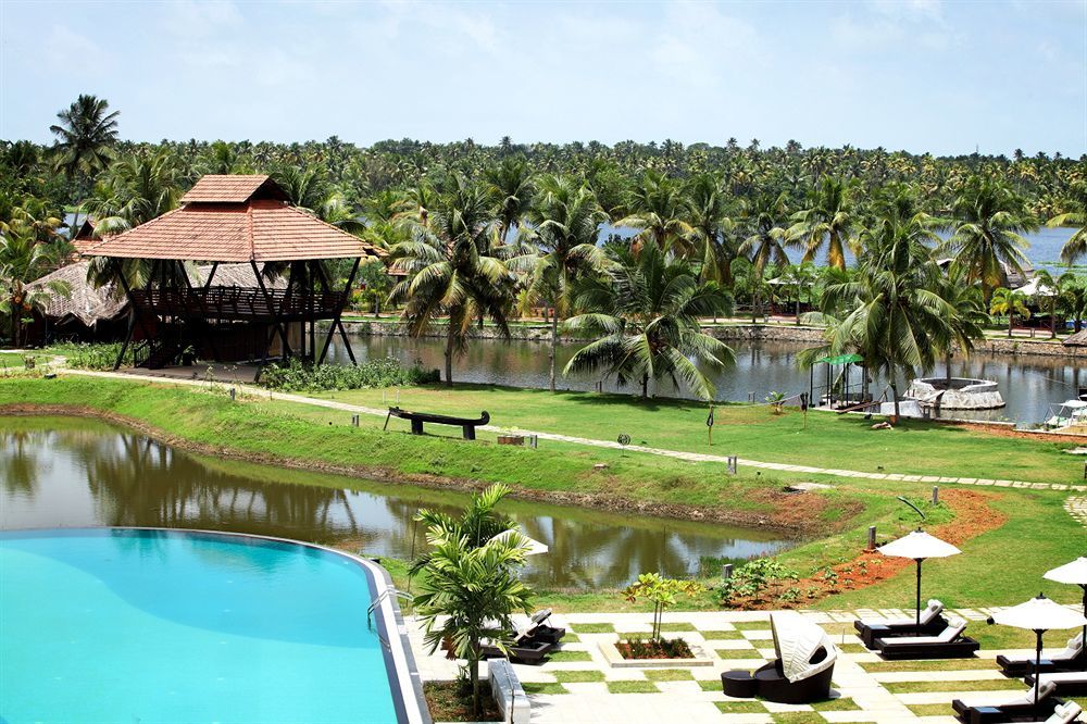 Vasundhara Sarovar Premiere Alappuzha Exterior photo