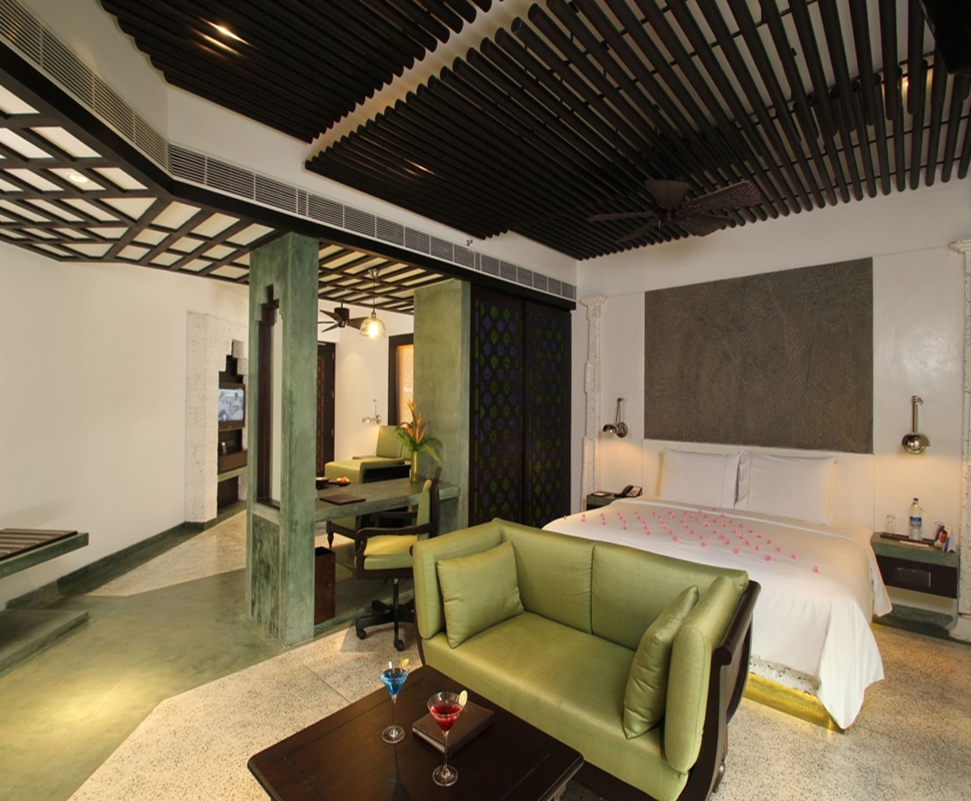 Vasundhara Sarovar Premiere Alappuzha Exterior photo